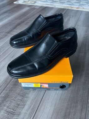 Robert David Men's Black Slip-On Loafers